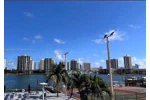 2750 NE 183rd St APT 801, Aventura, FL 33160, - MLS#A11997641