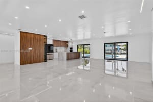 607 Layne Blvd Hallandale Beach, FL 33009 - MLS#A11997666