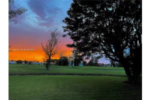 19740 W Saint Andrews Dr Hialeah, FL 33015 - MLS#A11997671