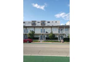 1601 Meridian Ave Apt 105, Miami Beach, FL 33139, - MLS#A11997691
