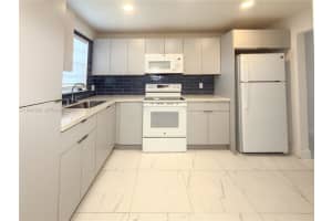 605 S State Road 7 1d, Margate