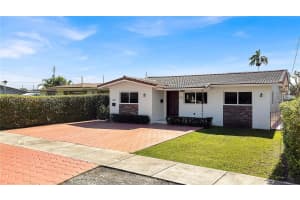 3827 Sw 88th Ct Miami, FL 33165 - MLS#A11997718