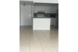 2175 Ne 170th St 106, North Miami Beach