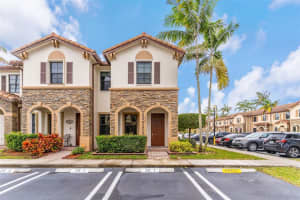 3202 SE 6th St, Homestead, FL 33033, - MLS#A11997723