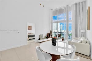 465 Brickell Ave APT 1406, Miami, FL 33131, - MLS#A11997739