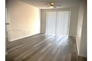 8050 N Nob Hill Rd 105 Tamarac, FL 33321 - MLS#A11997740