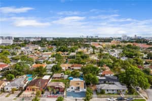 2376 Nw 2nd St, Miami