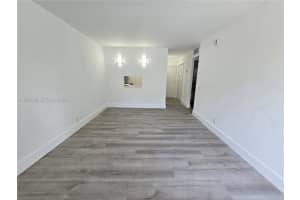 4550 NW 9th St #311e, Miami, FL 33126, - MLS#A11997788