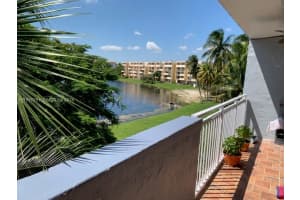 9357 Fontainebleau Blvd APT D303, Miami, FL 33172, - MLS#A11997791