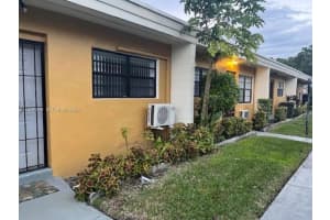 1845 Pembroke Rd APT 11, Hollywood, FL 33020, - MLS#A11997799