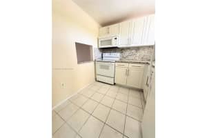8200 Sunrise Lakes Blvd APT 207, Sunrise, FL 33322, - MLS#A11997829