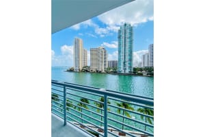325 S Biscayne Blvd #717, Miami, FL 33131, - MLS#A11997833