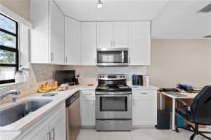 6211 Sw 138th Ct B Miami, FL 33183 - MLS#A11997845