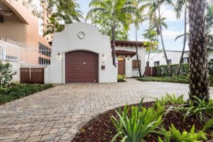 324 SW 30th Rd, Miami, FL 33129, - MLS#A11997859