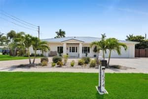 1574 Ricardo, Fort Myers