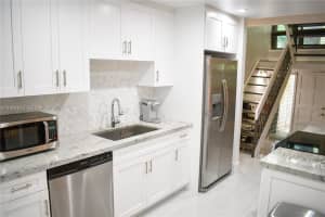 19420 NE 26th Ave APT 123D, Miami, FL 33180, - MLS#A11997870