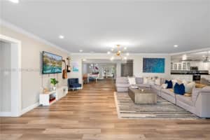 1652 NE 39th St, Oakland Park, FL 33334, - MLS#A11997891