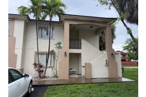 6676 Sw 115th Ct 402, Miami