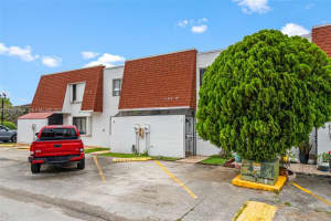 319 NW 109th Ave APT 3B, Miami, FL 33172, - MLS#A11997908