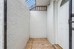 319 NW 109th Ave APT 3B, Miami, FL 33172, - MLS#A11997908