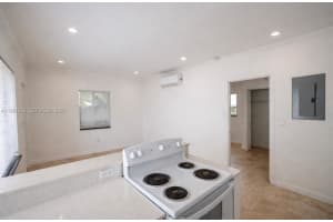 572 NE 67th St APT 5, Miami, FL 33138, - MLS#A11997913