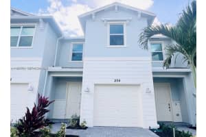 204 SE Woodbark St, Port St. Lucie, FL 34984, - MLS#A11997958