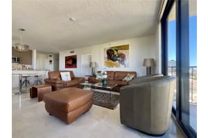 651 Okeechobee Blvd APT 811, West Palm Beach, FL 33401, - MLS#A11998015