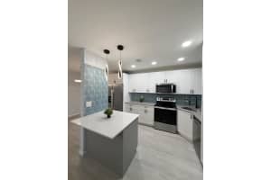 2041 NW 81st Ave APT 426, Pembroke Pines, FL 33024, - MLS#A11998020