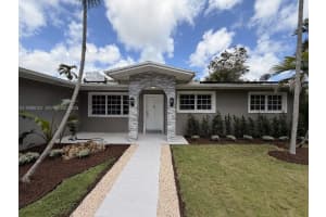 8515 Sw 125th St, Miami