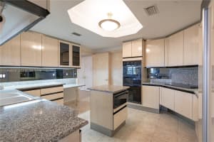 445 Grand Bay Dr APT 711, Key Biscayne, FL 33149, - MLS#A11998076