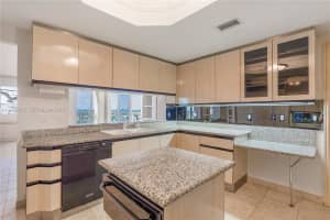 445 Grand Bay Dr APT 711, Key Biscayne, FL 33149, - MLS#A11998076