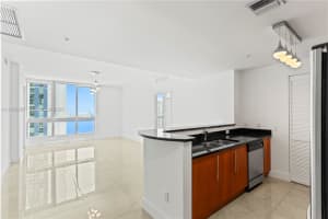 300 S Biscayne Blvd t 2414, Miami, FL 33131, - MLS#A11998087