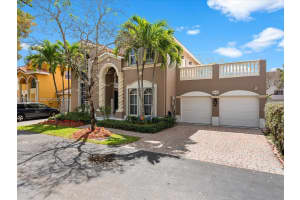 10872 Nw 51st Ln Doral, FL 33178 - MLS#A11998094