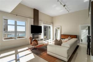 3739 Collins Avenue N-604 Miami Beach, FL 33140 - MLS#A11998099