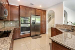 8868 Nw 101st Pl Doral, FL 33178 - MLS#A11998131