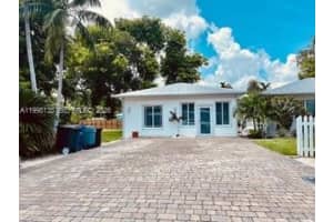 4 Transylvania Ave B Key Largo, FL 33037 - MLS#A11998135