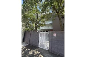 2536 NW 24th St APT 3F, Miami, FL 33142, - MLS#A11998141