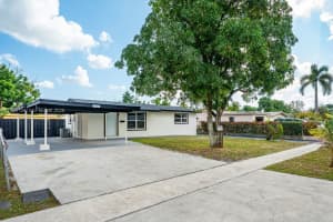 1164 Nw 45th Ave, Lauderhill