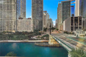 200 Biscayne Boulevard Way 503, Miami