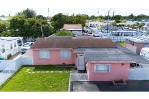 10420 Nw 35th Pl Miami, FL 33147 - MLS#A11998180
