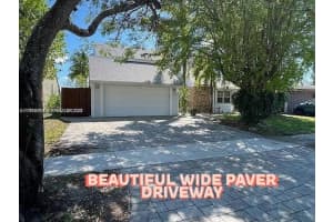 1350 S Fieldlark Ln, Homestead