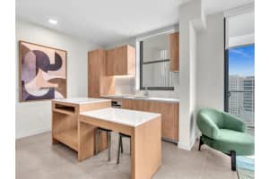 11 NE 6th St #2214, Miami, FL 33132, - MLS#A11998215