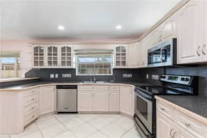 8970 Johnson St, Pembroke Pines, FL 33024, - MLS#A11998223