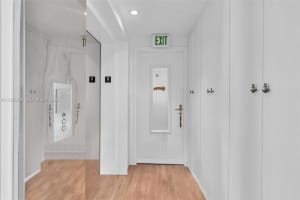 3801 Collins Ave 806 Miami Beach, FL 33140 - MLS#A11998238