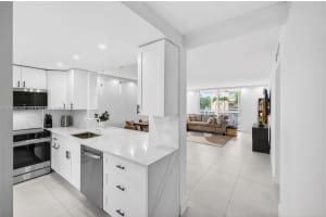 420 Ne 12th Ave 202 Hallandale Beach, FL 33009 - MLS#A11998243