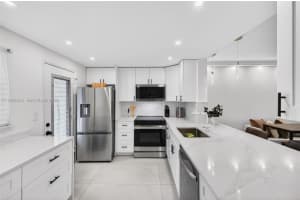 420 Ne 12th Ave 202 Hallandale Beach, FL 33009 - MLS#A11998243