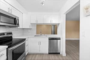 3047 N Oakland Forest Dr APT 204, Oakland Park, FL 33309, - MLS#A11998255