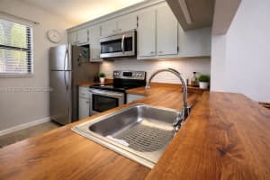 7269 Golf Colony Ct APT 202, Greenacres, FL 33467, - MLS#A11998258