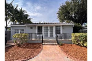 MLS# A11998316, Hollywood, Florida 33020