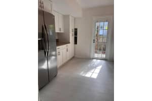 MLS# A11998316, Hollywood, Florida 33020